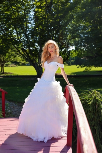 Adornato Couture Celeste #1 frontface vertical thumbnail