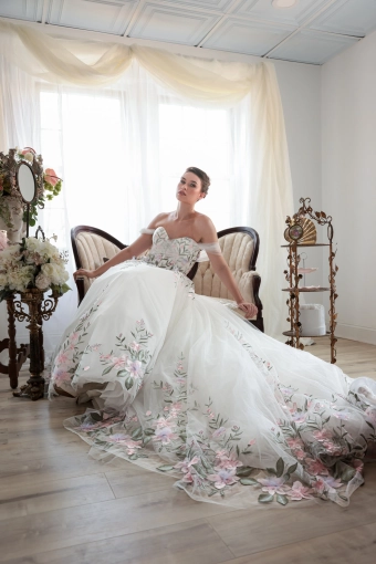 Adornato Couture Fleur #0 default frontface vertical thumbnail