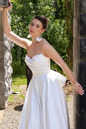 Adornato Couture Gabrielle #2 frontface vertical cropped thumbnail