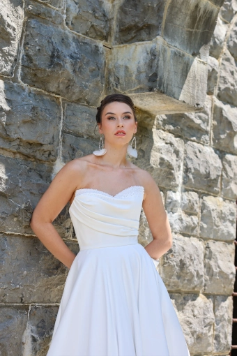 Adornato Couture Gabrielle #3 frontface vertical cropped thumbnail