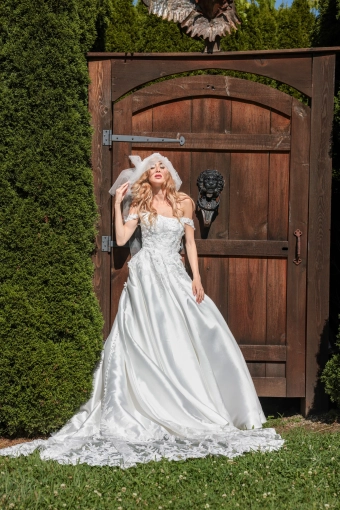 Adornato Couture Rein #0 default frontface vertical thumbnail