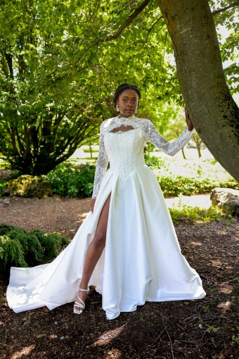 Adornato Couture Royalina #0 default frontface vertical thumbnail