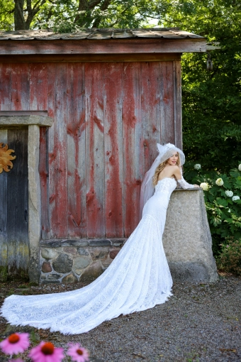 Adornato Couture Versailles #3 default backface vertical thumbnail