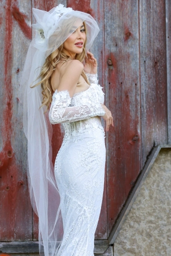 Adornato Couture Versailles #6 backface vertical cropped thumbnail