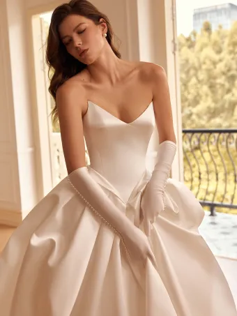 Hikaru Bridal Style #Noéline #2 frontface vertical cropped thumbnail