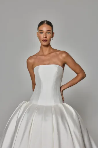 Teresa Atelier Style WP62SS120 #3 frontface vertical cropped thumbnail
