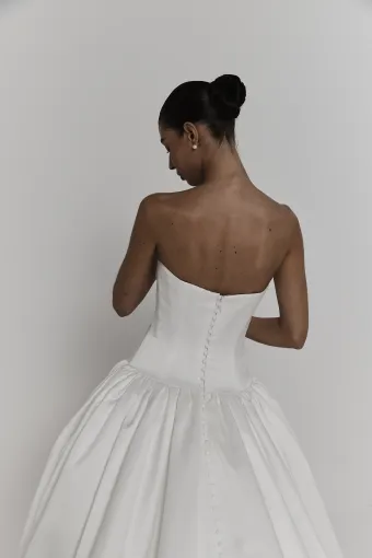 Teresa Atelier Style WP62SS199 #21 backface vertical cropped thumbnail