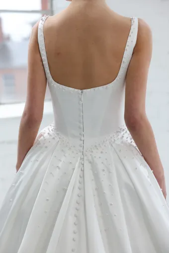 Teresa Atelier Style WP62SS72 #7 backface vertical cropped thumbnail