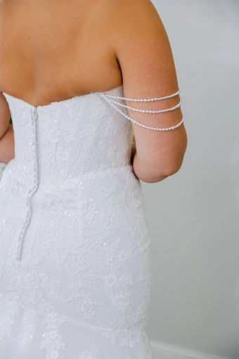 Rose + Grace Style Bakari #5 backface vertical cropped thumbnail