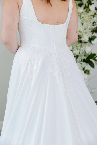 Rose + Grace Style Bennie #3 backface vertical cropped thumbnail