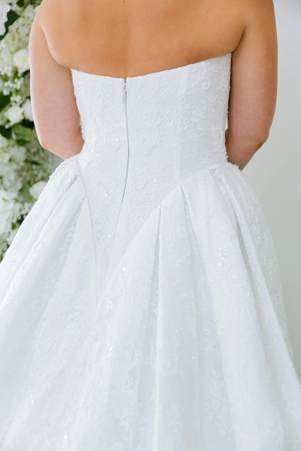 Rose + Grace Style Berwyn #7 backface vertical cropped thumbnail