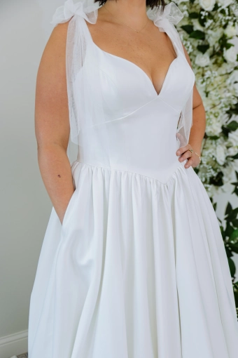 Rose + Grace Style Berwyn #5 frontface vertical cropped thumbnail