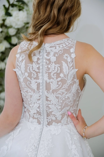 Rose + Grace Style Boaz #9 backface vertical cropped thumbnail