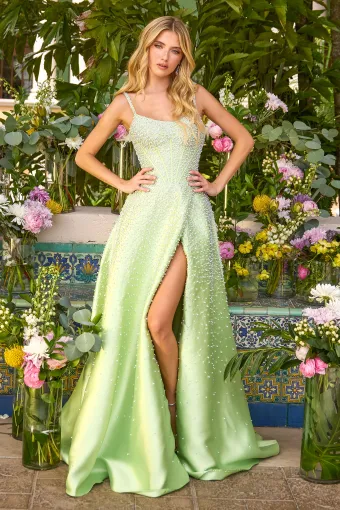 Ava Presley Style #43065 $4 Apple Green/White frontface vertical thumbnail
