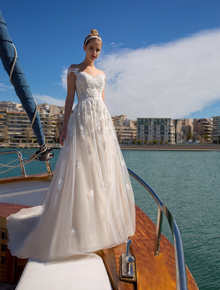 Destination Romance Style #DR262 Image