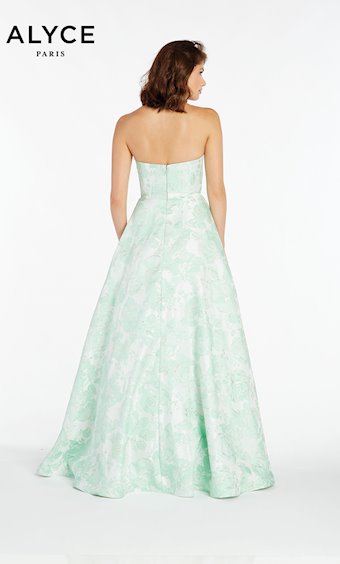 Alyce Paris 1433