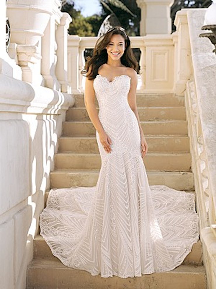Val Stefani Style #D8165 Image