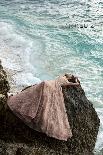 Tarik Ediz 93654 #4 vertical thumbnail