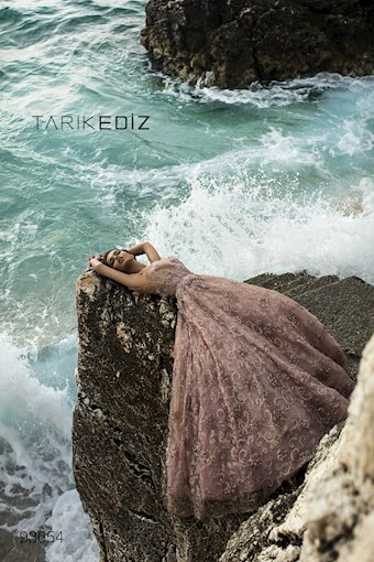 Tarik Ediz 93654 #5 vertical thumbnail