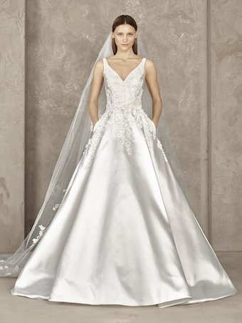 Pronovias yoster