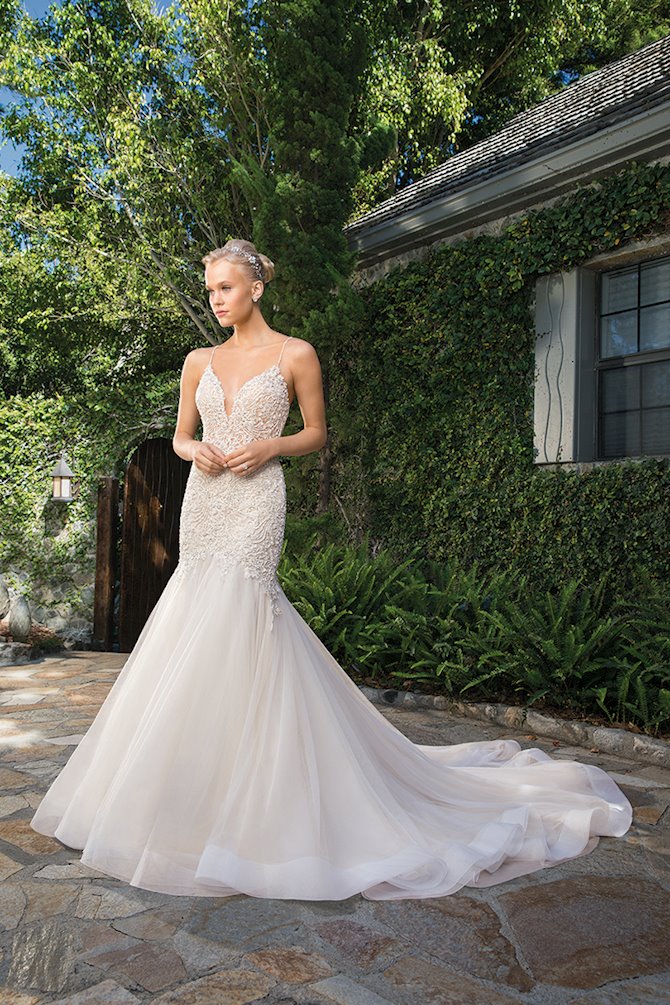 green emerald velvet dress Wedding Gown Fit & Flare MELROSE CASABLANCA 2568 – Moloty Bridal Atelier &  Tailor main image 1