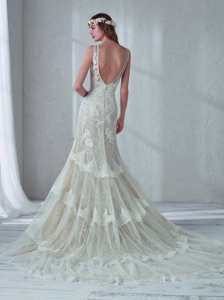 Pronovias Meadow