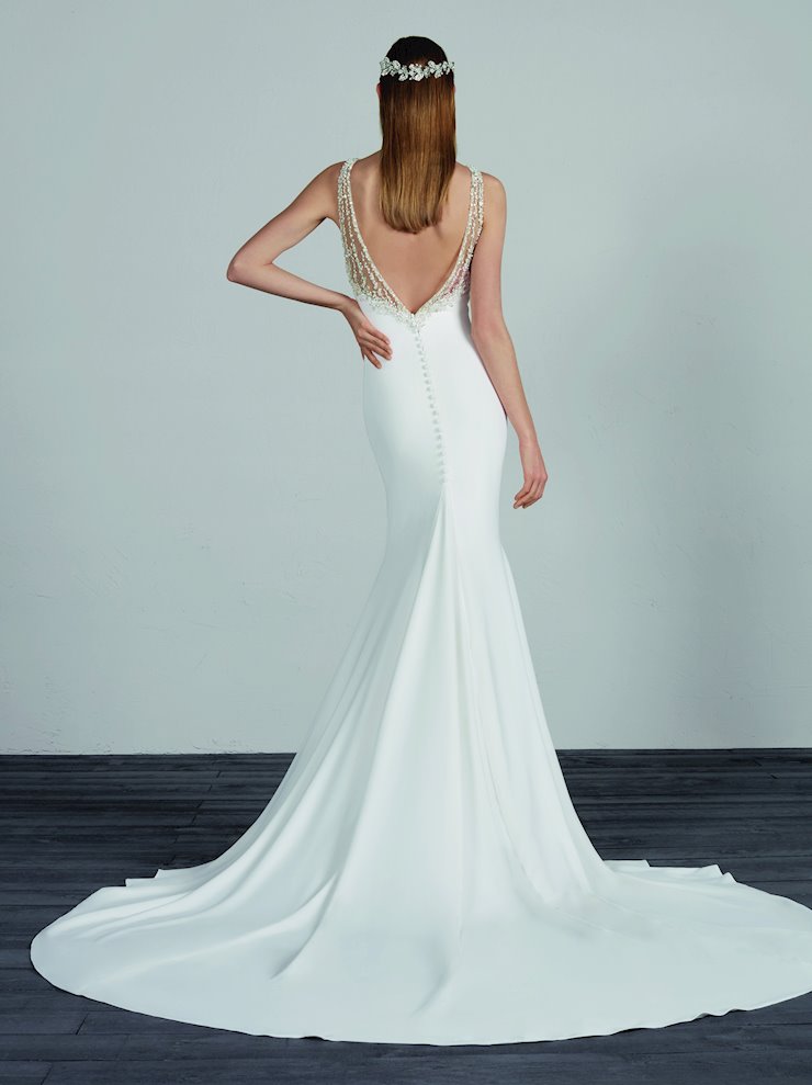 Pronovias Medina