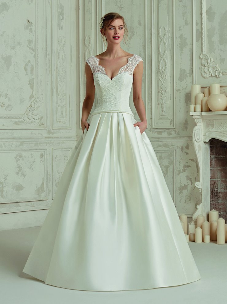 Pronovias Mirlo