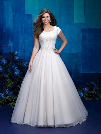 Allure M572