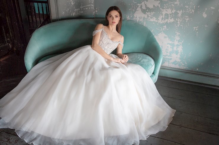 Lazaro | Jaehee Bridal Atelier Lazaro | Jaehee Bridal Atelier