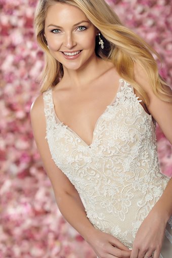 Enchanting by Mon Cheri 219131