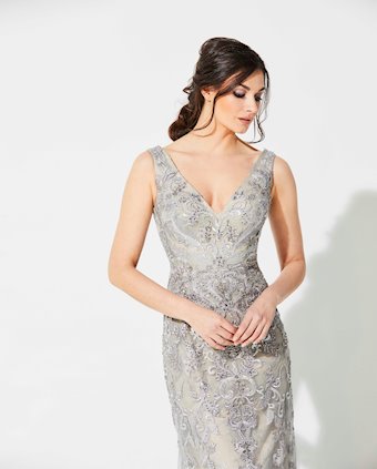Ivonne D 219D73
