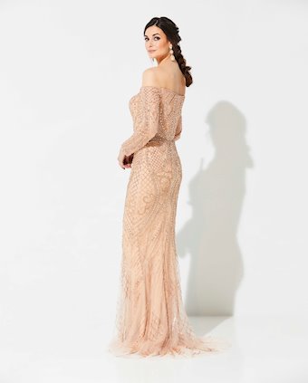 Ivonne D 219D76