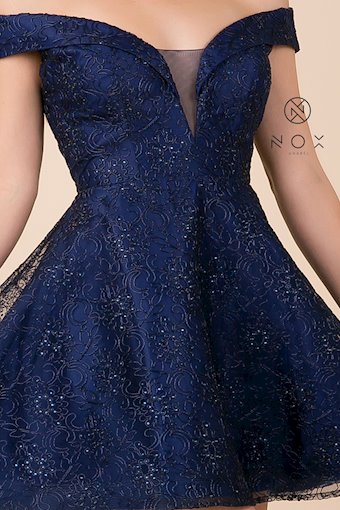 Nox Anabel A676 #4 vertical thumbnail