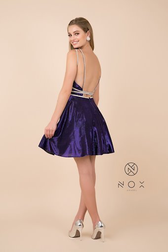 Nox Anabel M684 #2 vertical thumbnail