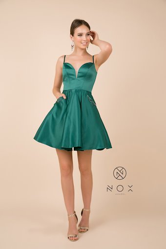 Nox Anabel N670 #1 vertical thumbnail