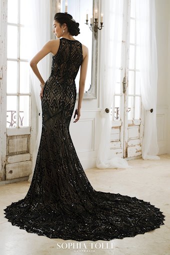 Sophia Tolli Raven