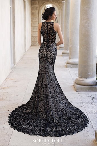 Sophia Tolli Raven