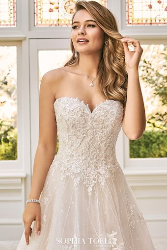 Sophia Tolli Aspen