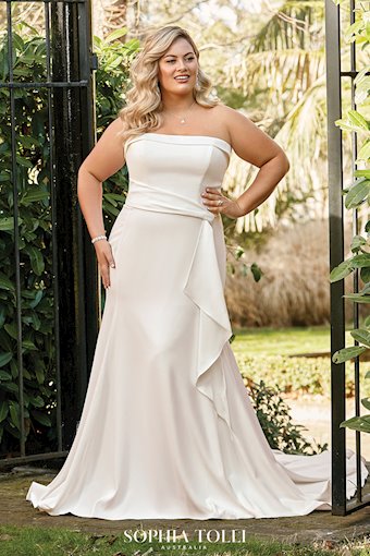 Sophia Tolli Jordyn