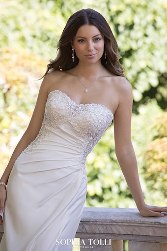 Sophia Tolli Jasper