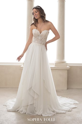 Sophia Tolli Almandine