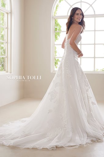 Sophia Tolli Y21827