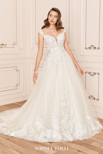 Sophia Tolli Alannah