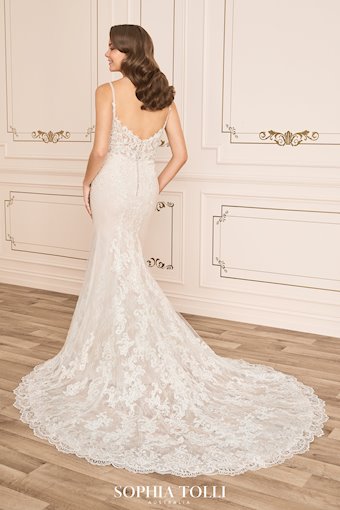 Sophia Tolli Hailey