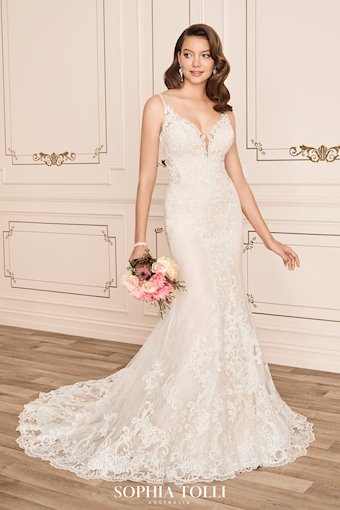 Sophia Tolli Hailey