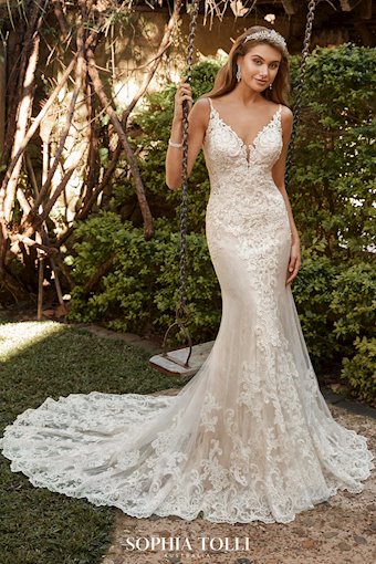 Sophia Tolli Hailey