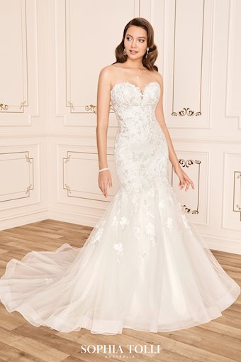 Sophia Tolli Emilia