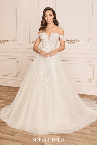 Sophia Tolli Serina