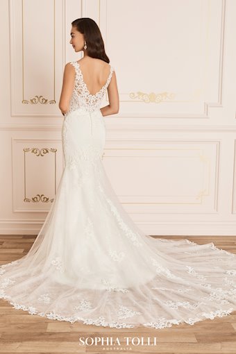 Sophia Tolli Alea
